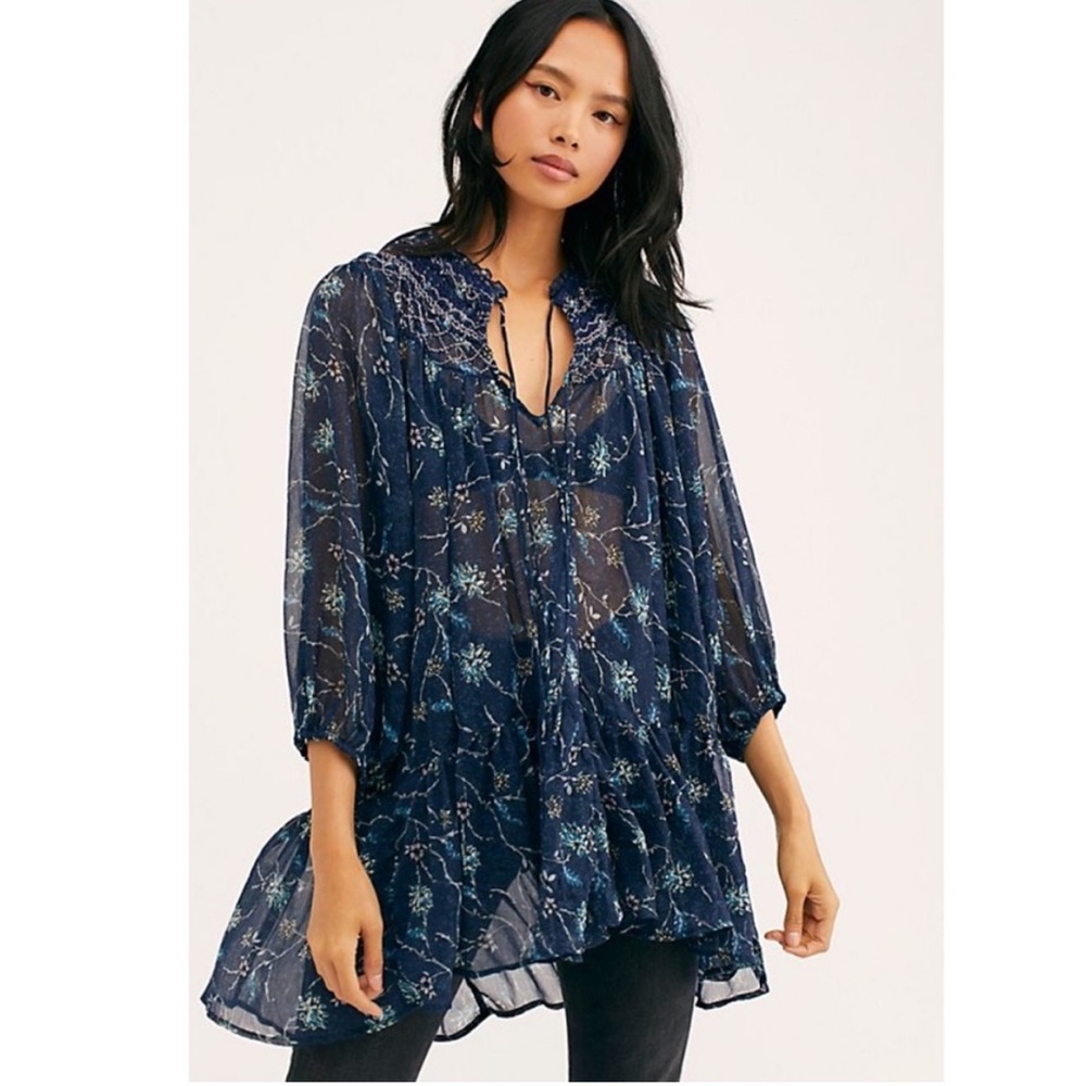Free People Keeping up with Kara tunic navy size small